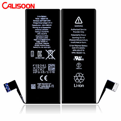 Portable Iphone Baterai Eksternal Pengisi Baterai Berat Hanya 2,5 ons 3.8V Tegangan